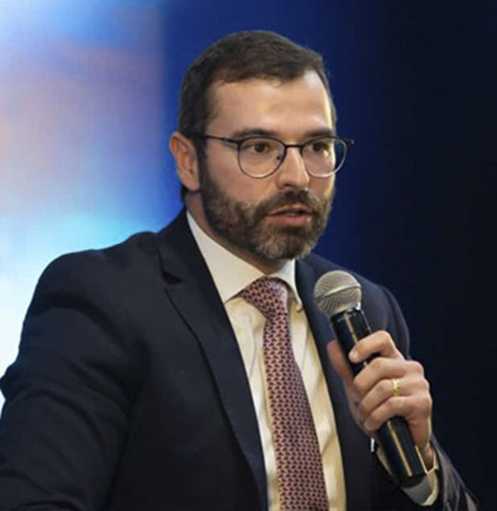Dr. Tomás Figueiredo